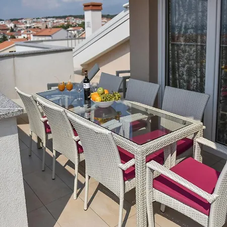 Apartments Casa Centrale Novalja Exterior photo