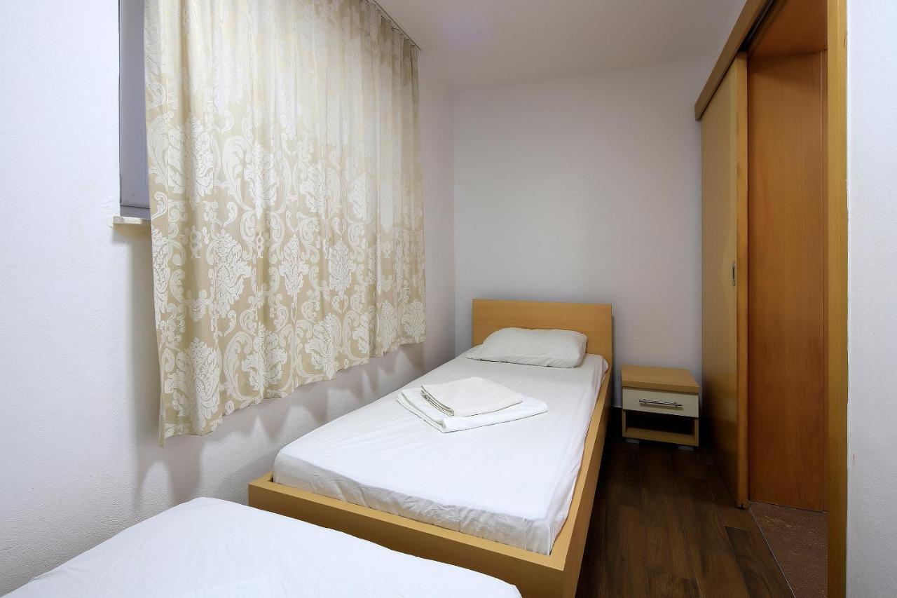 Apartment Casa Novalja